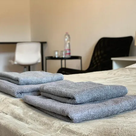 Charming Private In A Great Location *