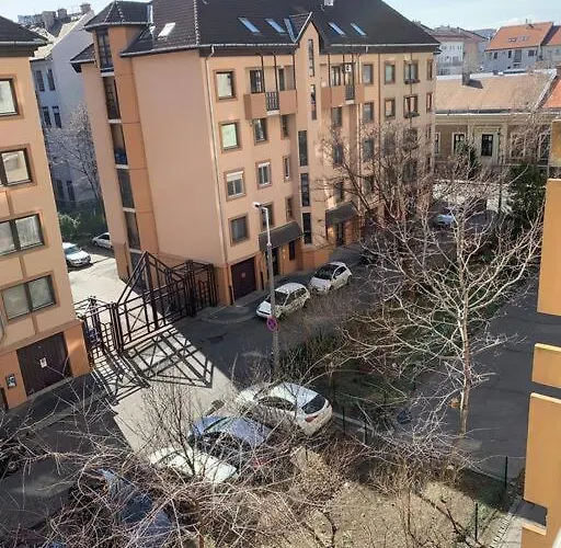 Charming Private In A Great Location Apartman *